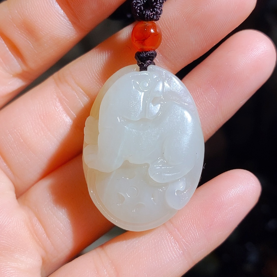 和田玉颈饰未镶嵌