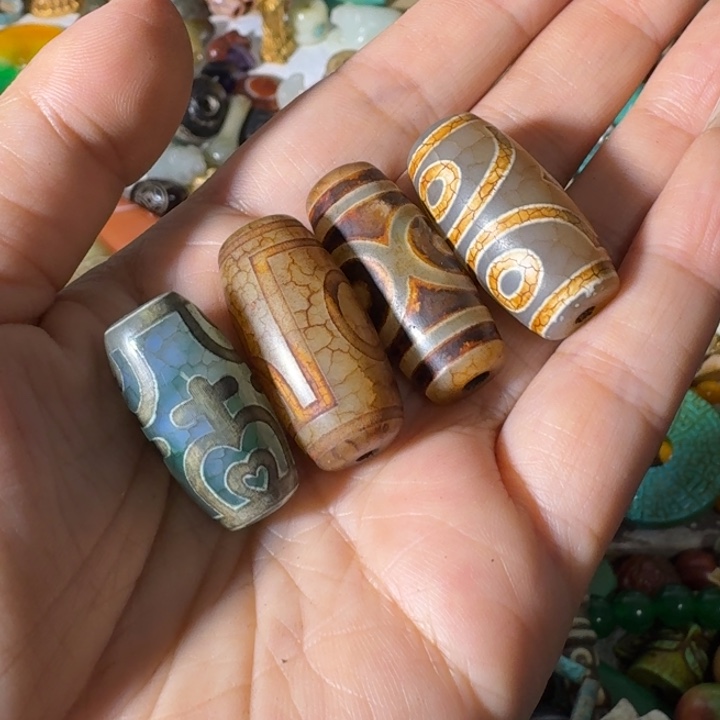 善***果玛瑙/玉髓合金颈饰