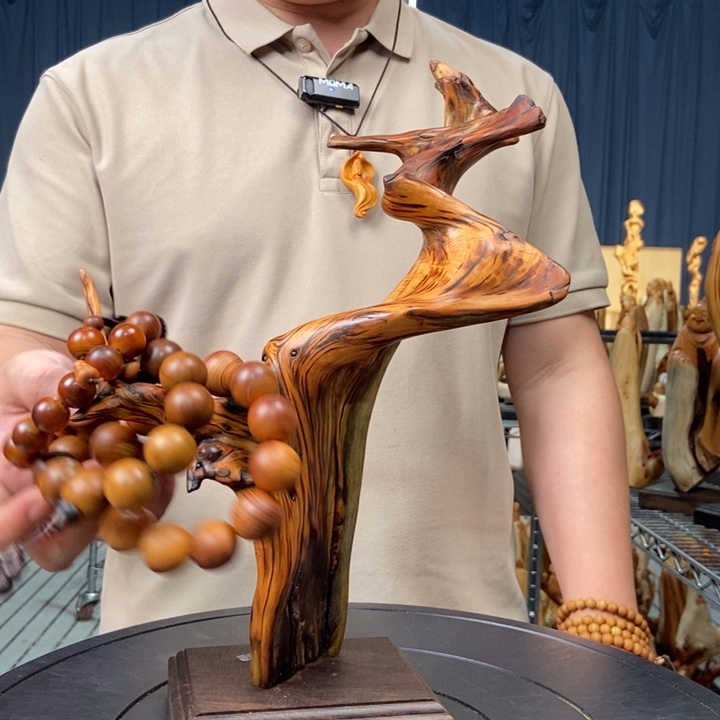 柏木（崖柏）随型摆件