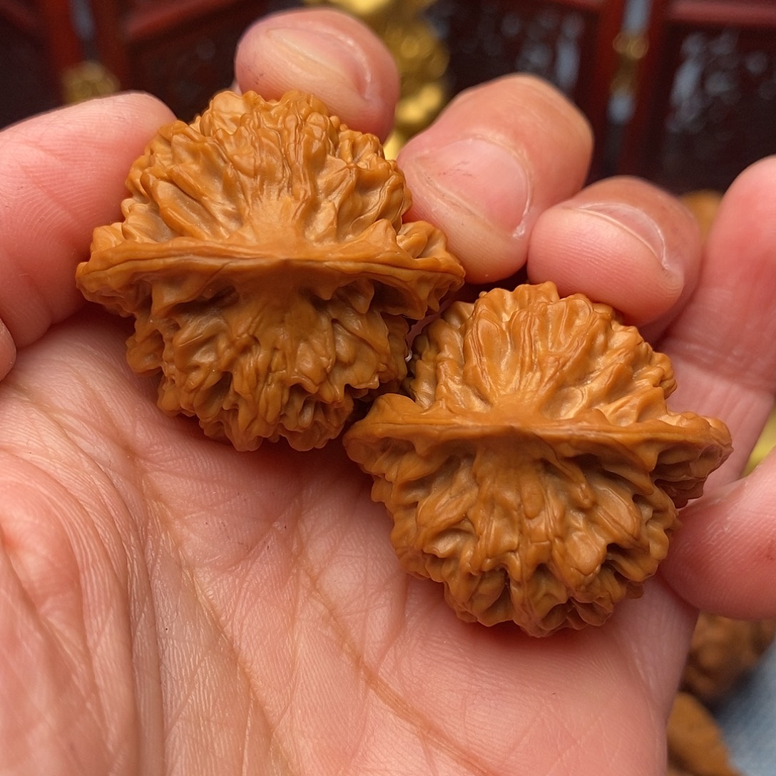 文玩核桃把件全品绝配秦闷手捻33尺