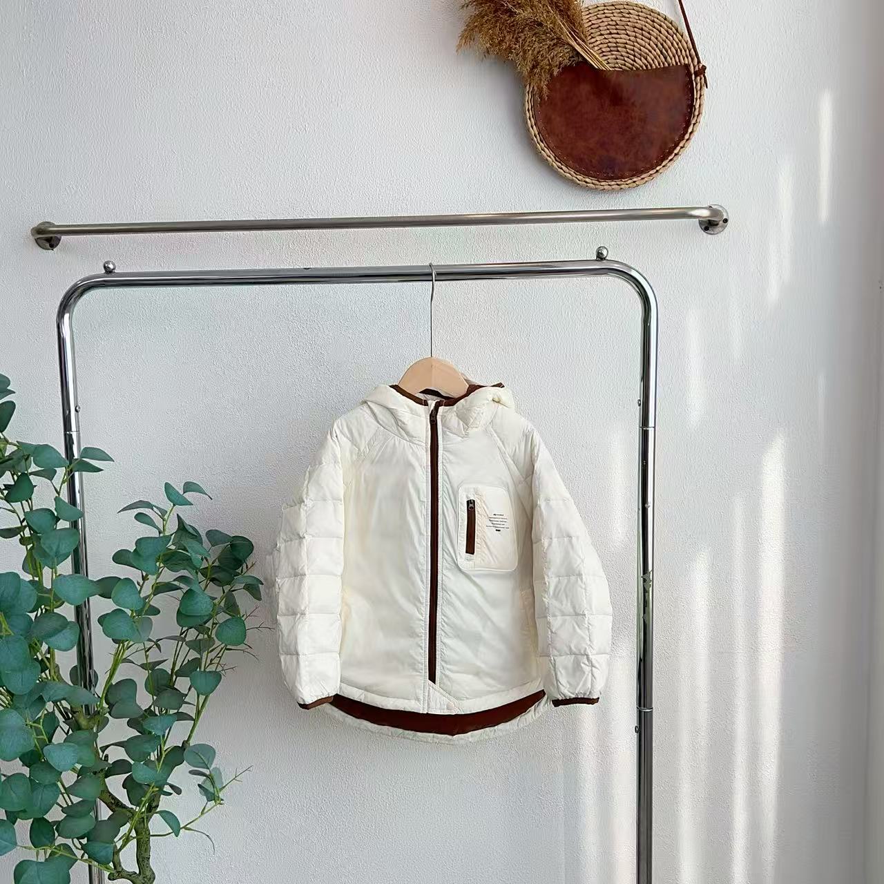 1437帕米色短款鹅绒服