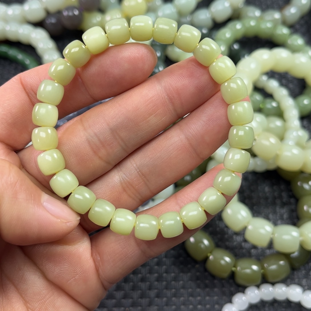 和田玉手链未镶嵌