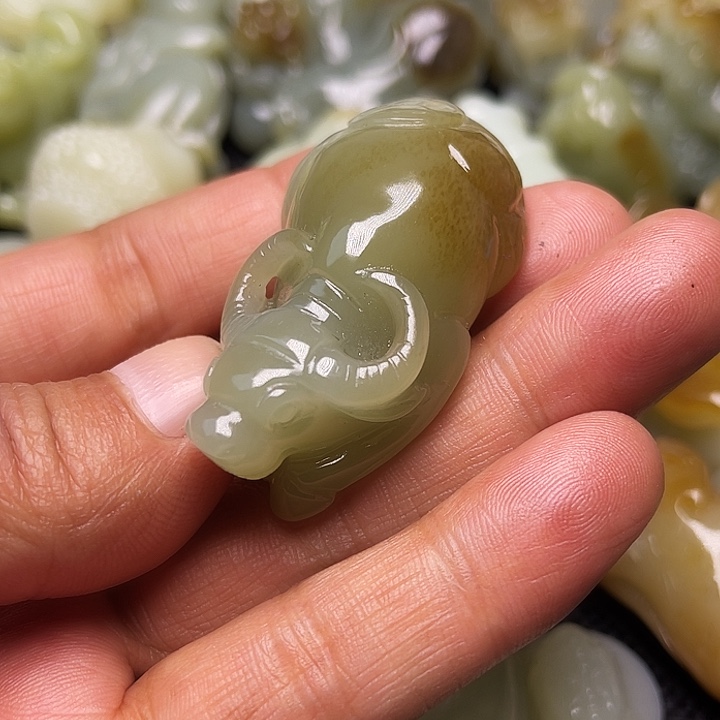 和田玉吊坠(不含链)未镶嵌中**技