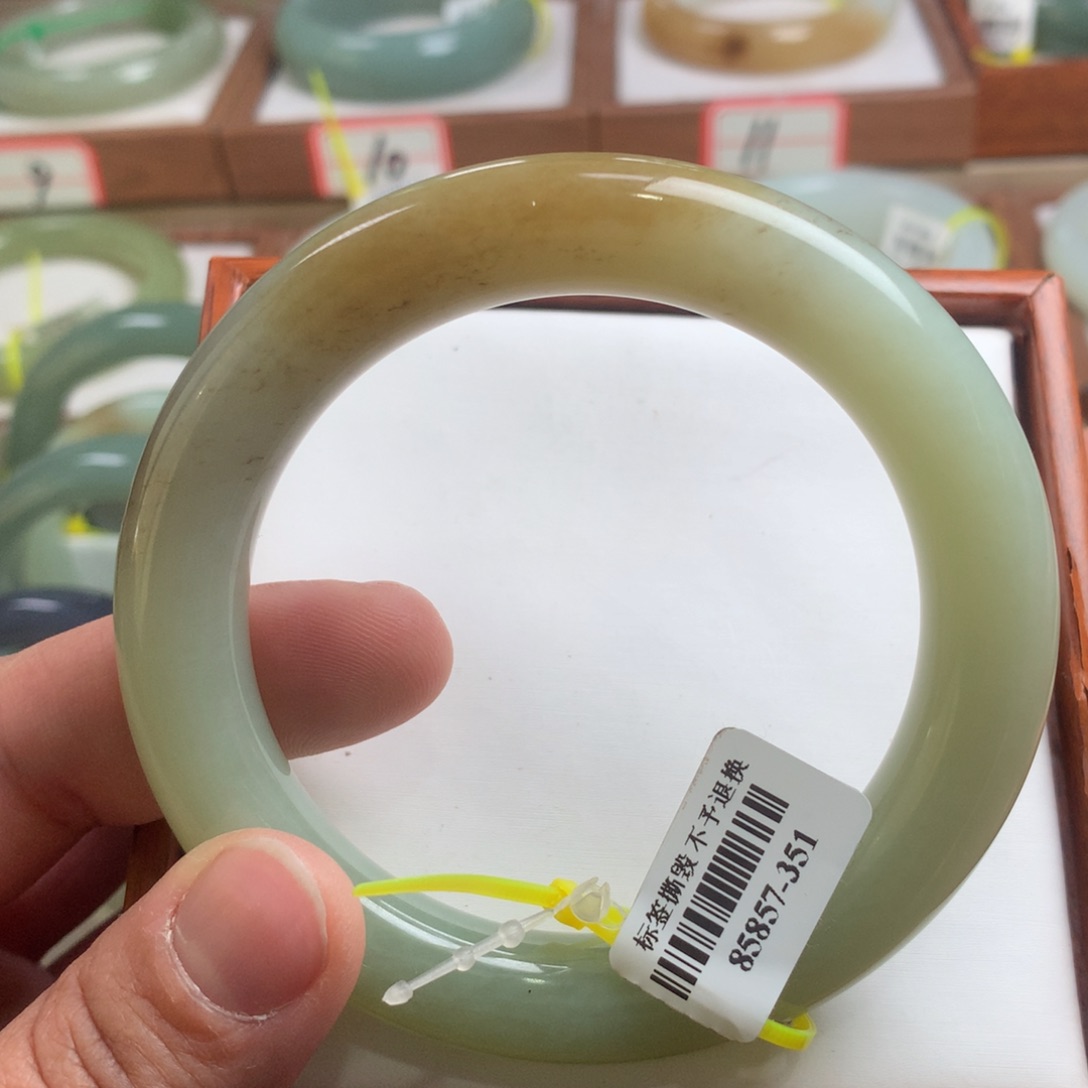 和田玉手镯未镶嵌60.5