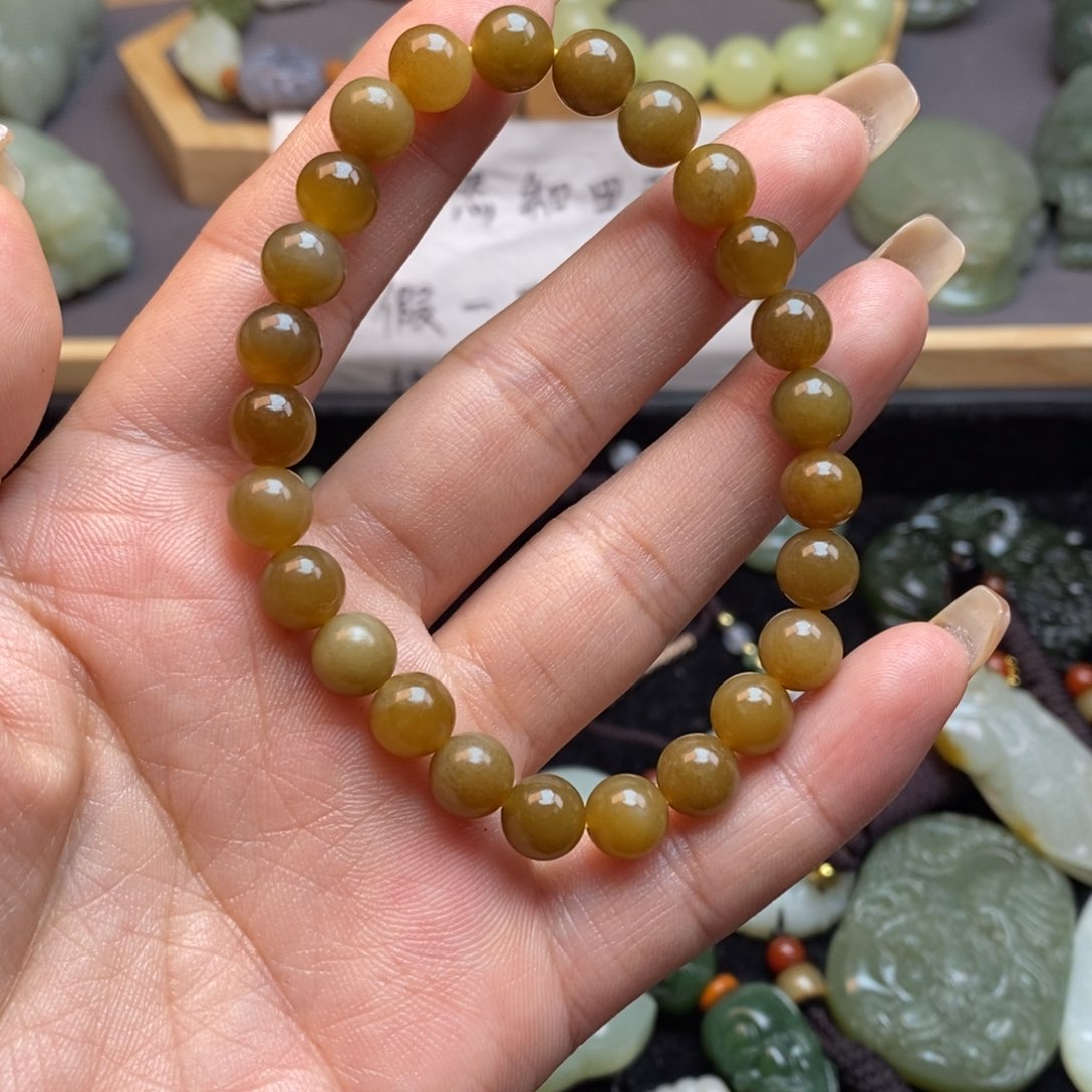 和田玉颈饰未镶嵌