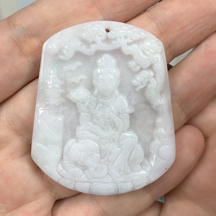 翡翠挂件未镶嵌翡翠