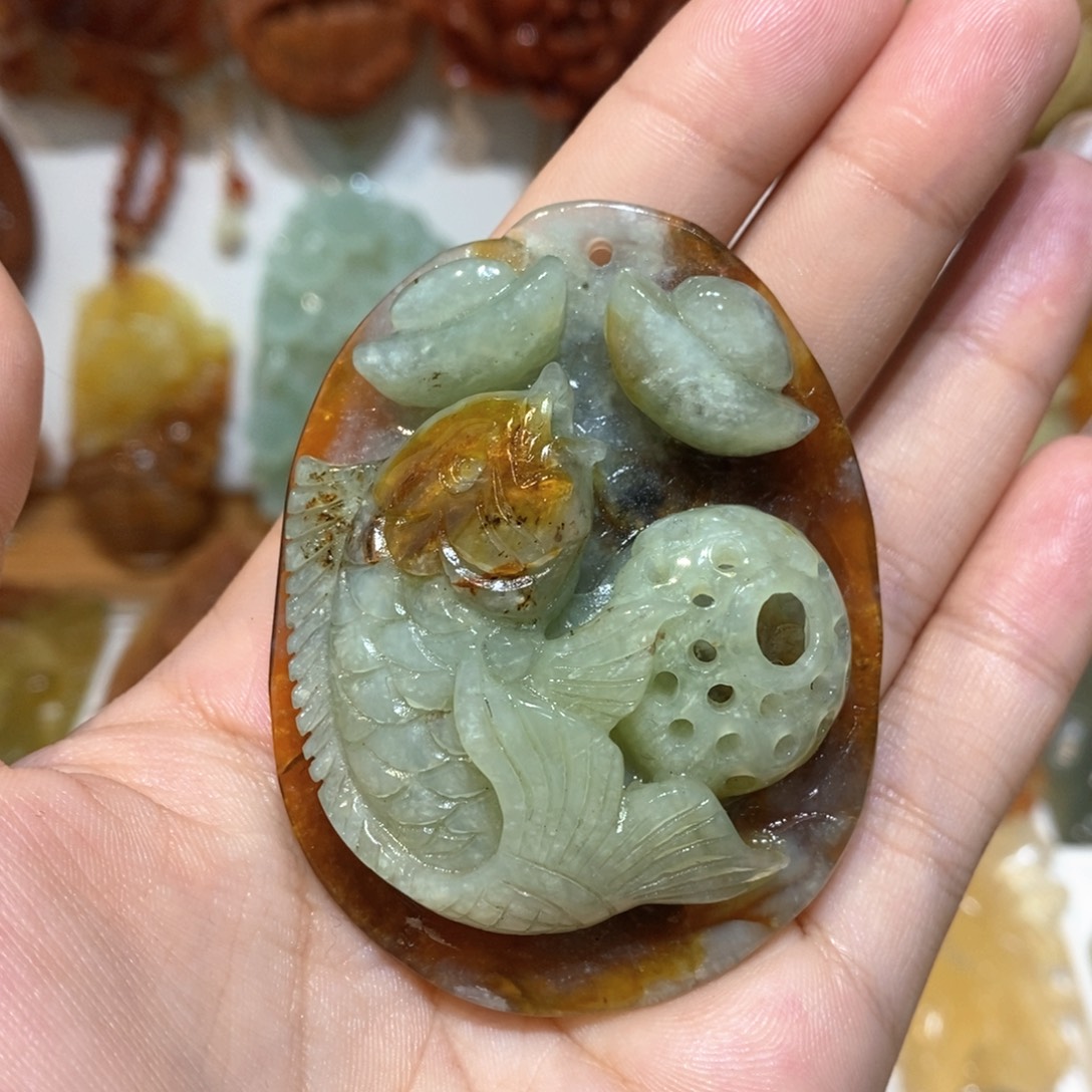 未镶嵌蛇纹石玉颈饰