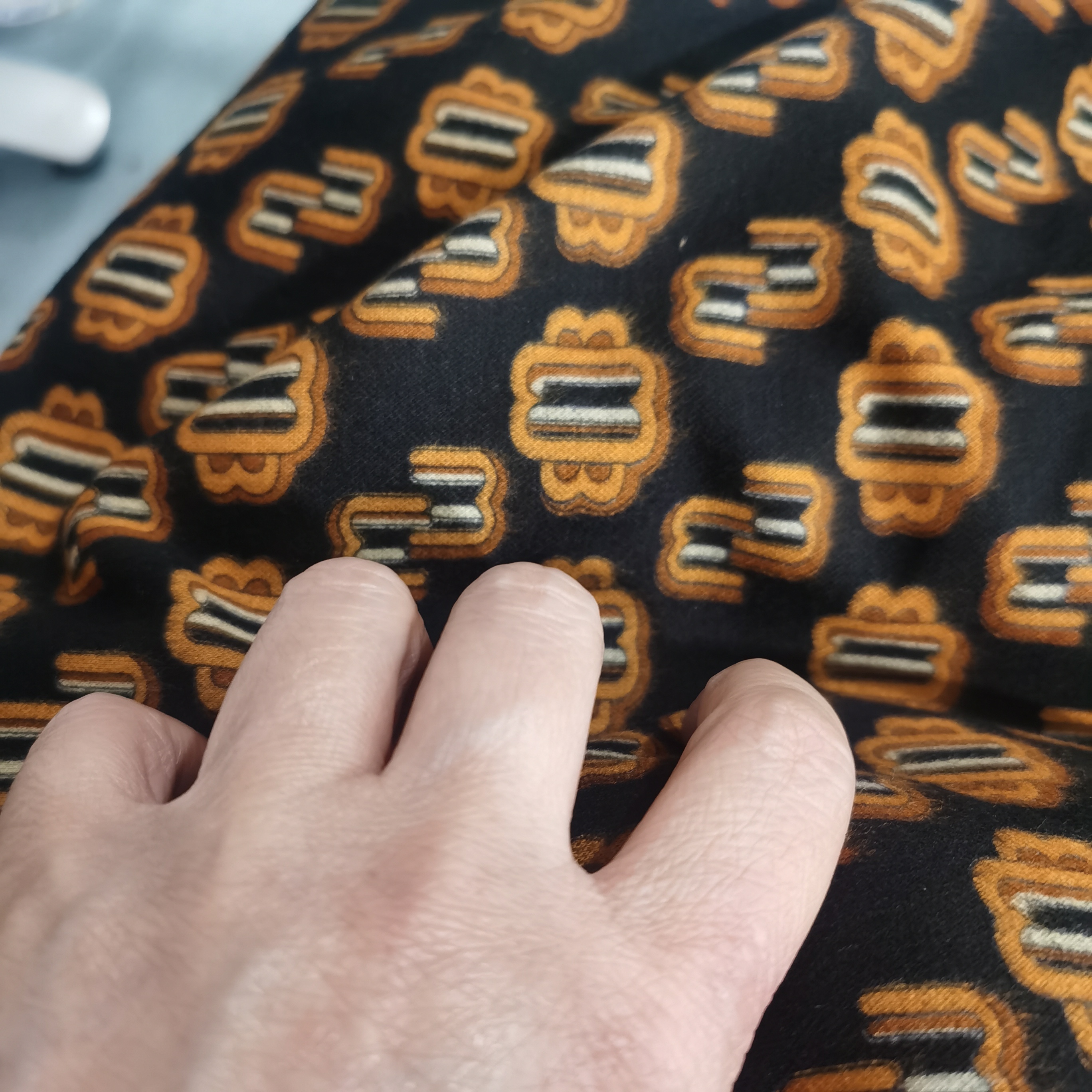 水晶棉布料小金锁1.3米布头