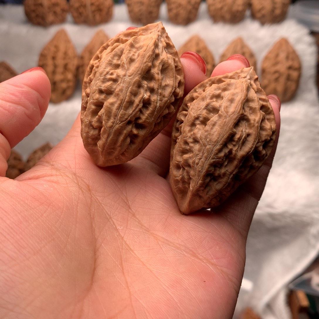 文玩核桃吊坠小武核桃19