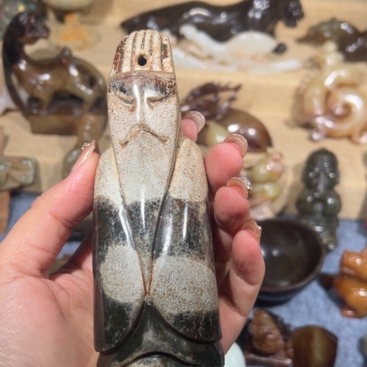 大***朝和田玉未镶嵌挂件