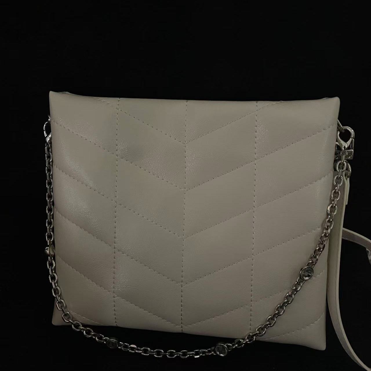 LQ-WITH-QUEEN真皮女包四方钻链条腋下白色0636