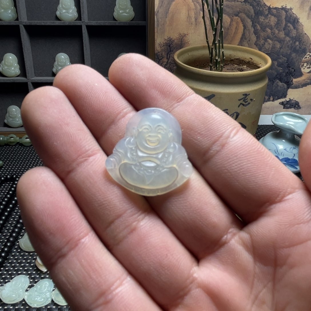 岫玉颈饰未镶嵌天然岫玉小佛