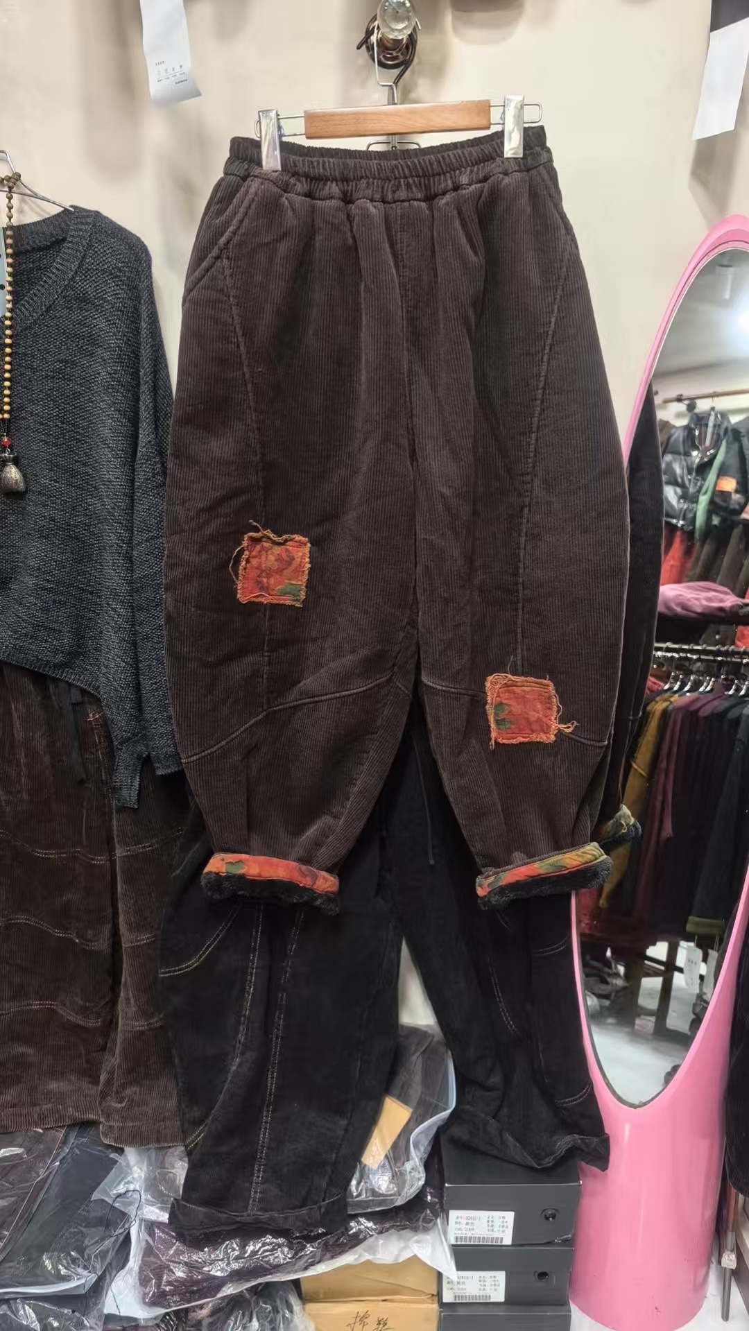 【依然美】双腿花布方块贴加厚黑长暖绒休闲时尚升级软化条绒潮裤