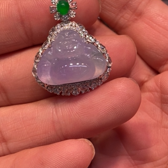 翡翠18K金镶嵌颈饰吊坠