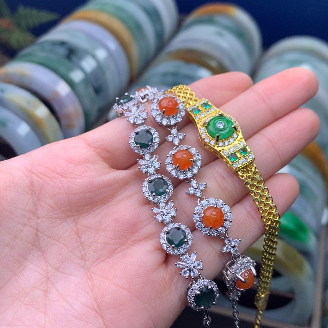 翡翠未镶嵌手链多样性发货发一件