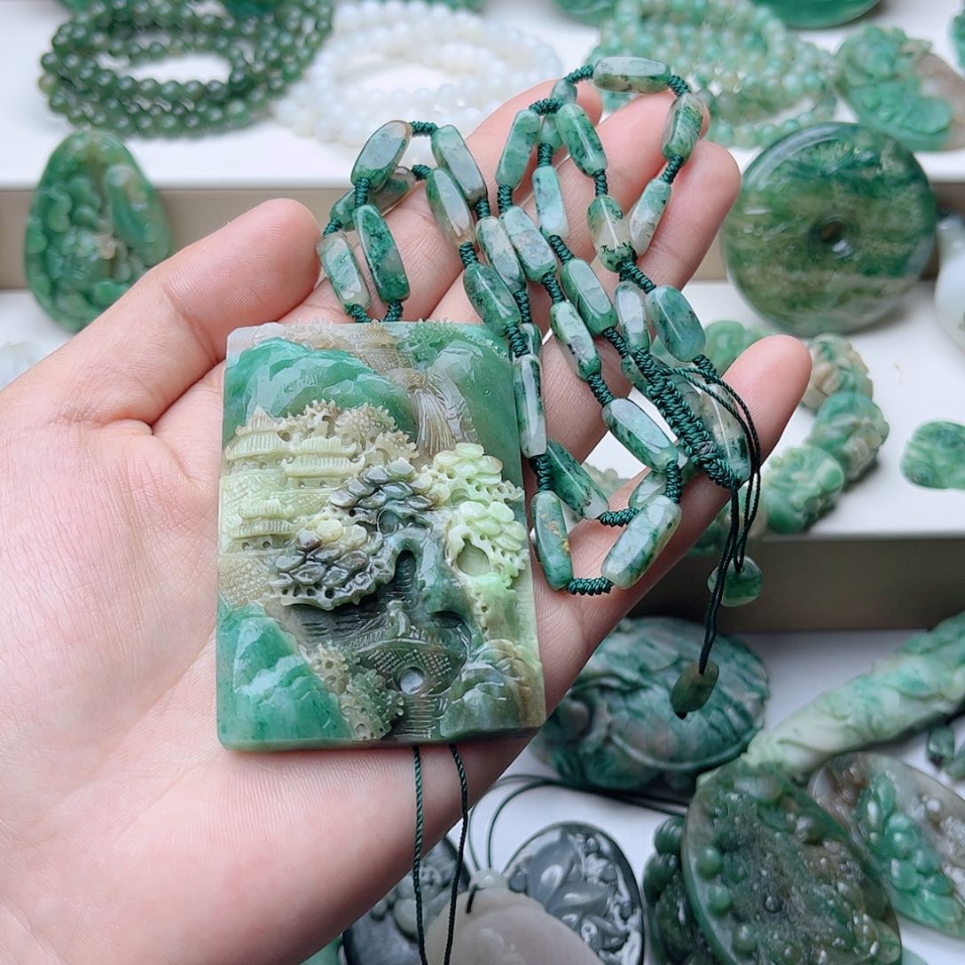 独山玉挂件赠链定制抛光未镶嵌&****&