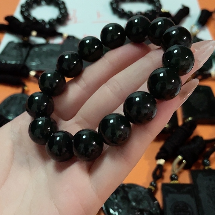 翡翠未镶嵌挂件佰*