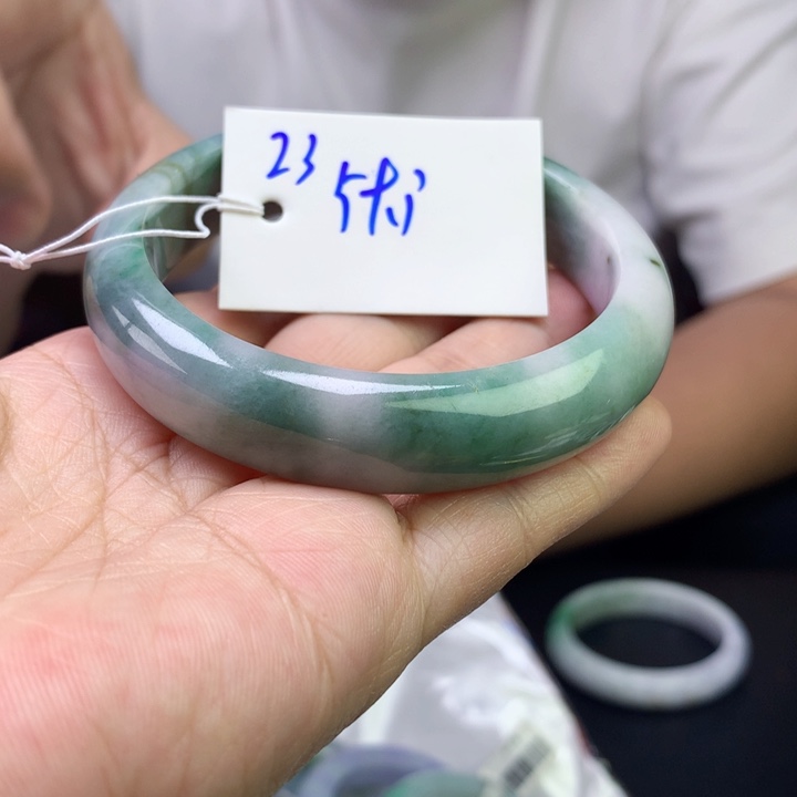未镶嵌手镯翡翠23
