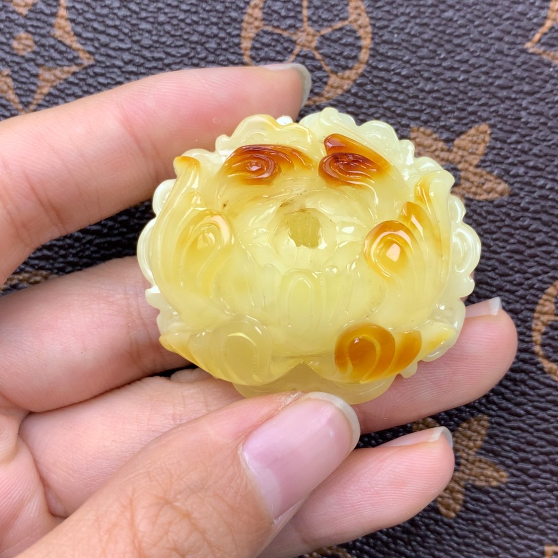 琥珀未镶嵌珠宝奇石