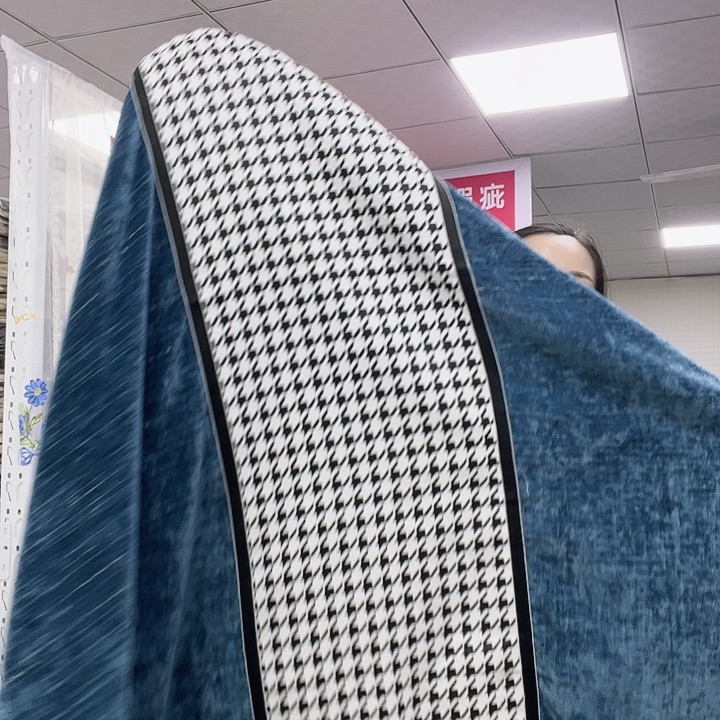 毛绒啦咯啦咯啦咯啦咯啦