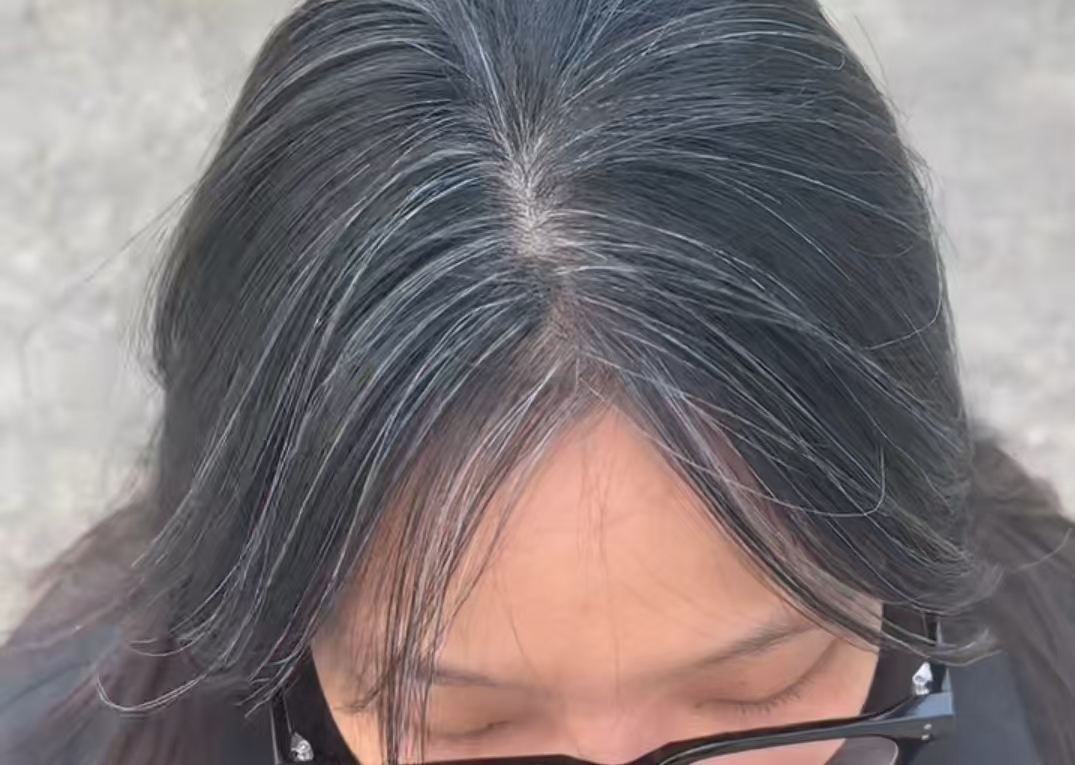 主播本人 以前  气垫梳