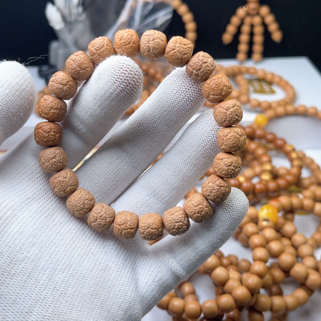 猴头核桃吊坠饕餮