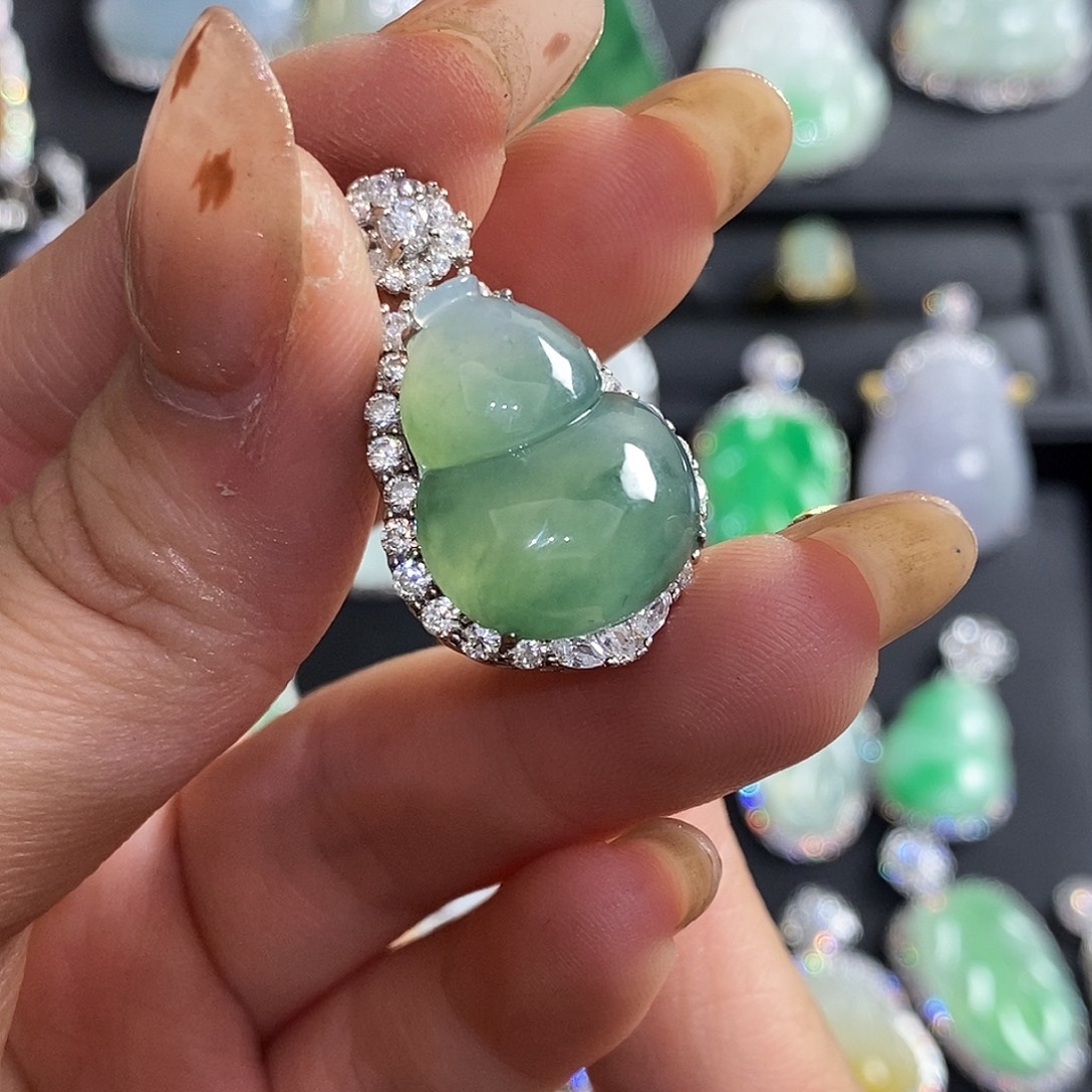 翡翠银S925镶嵌颈饰天然翡翠