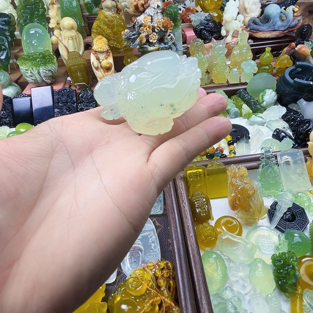 岫玉未镶嵌吊坠(不含链)