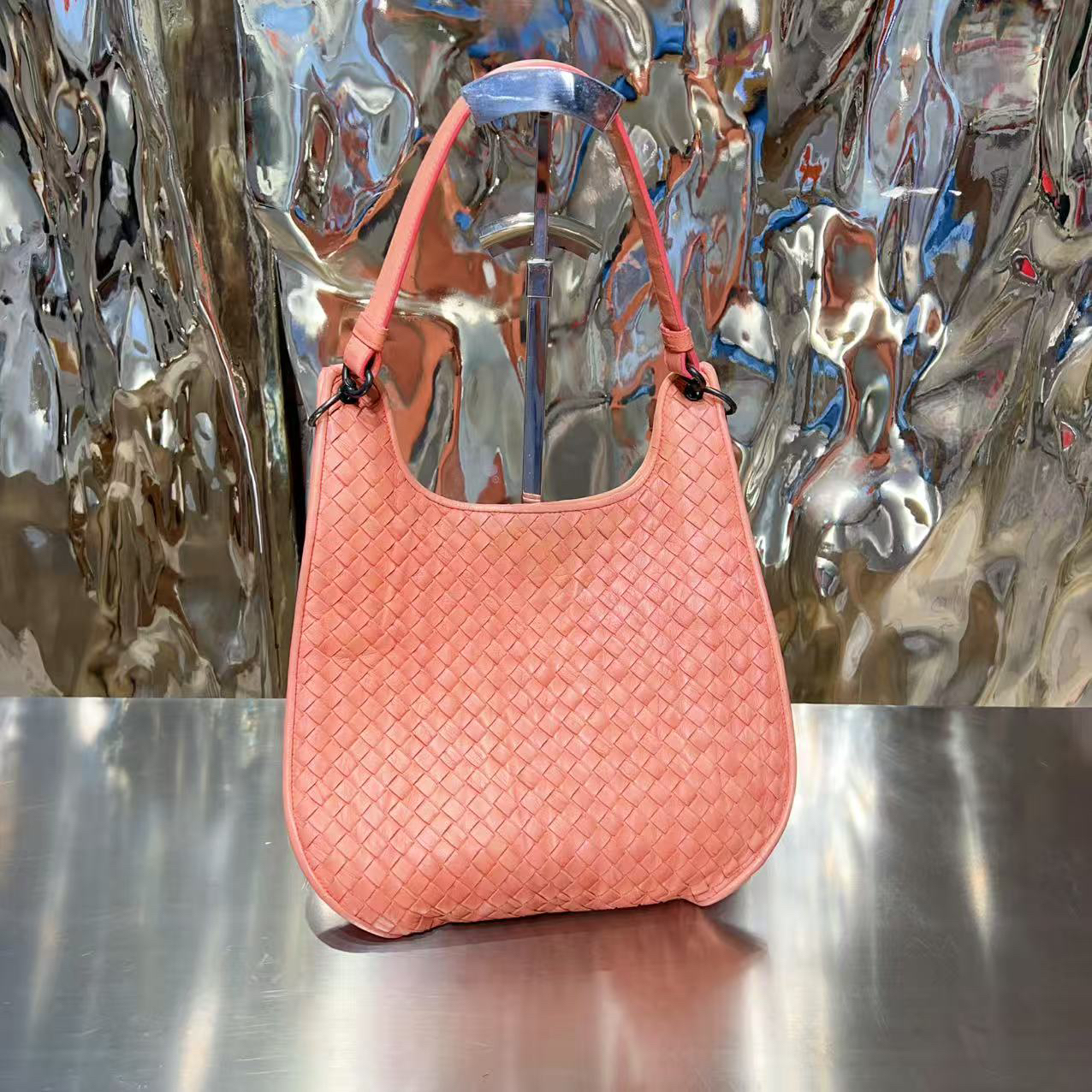 95新 BOTTEGA VENETA/葆蝶家 葆蝶家 橘粉色 Bv 编织 半月 手提包
