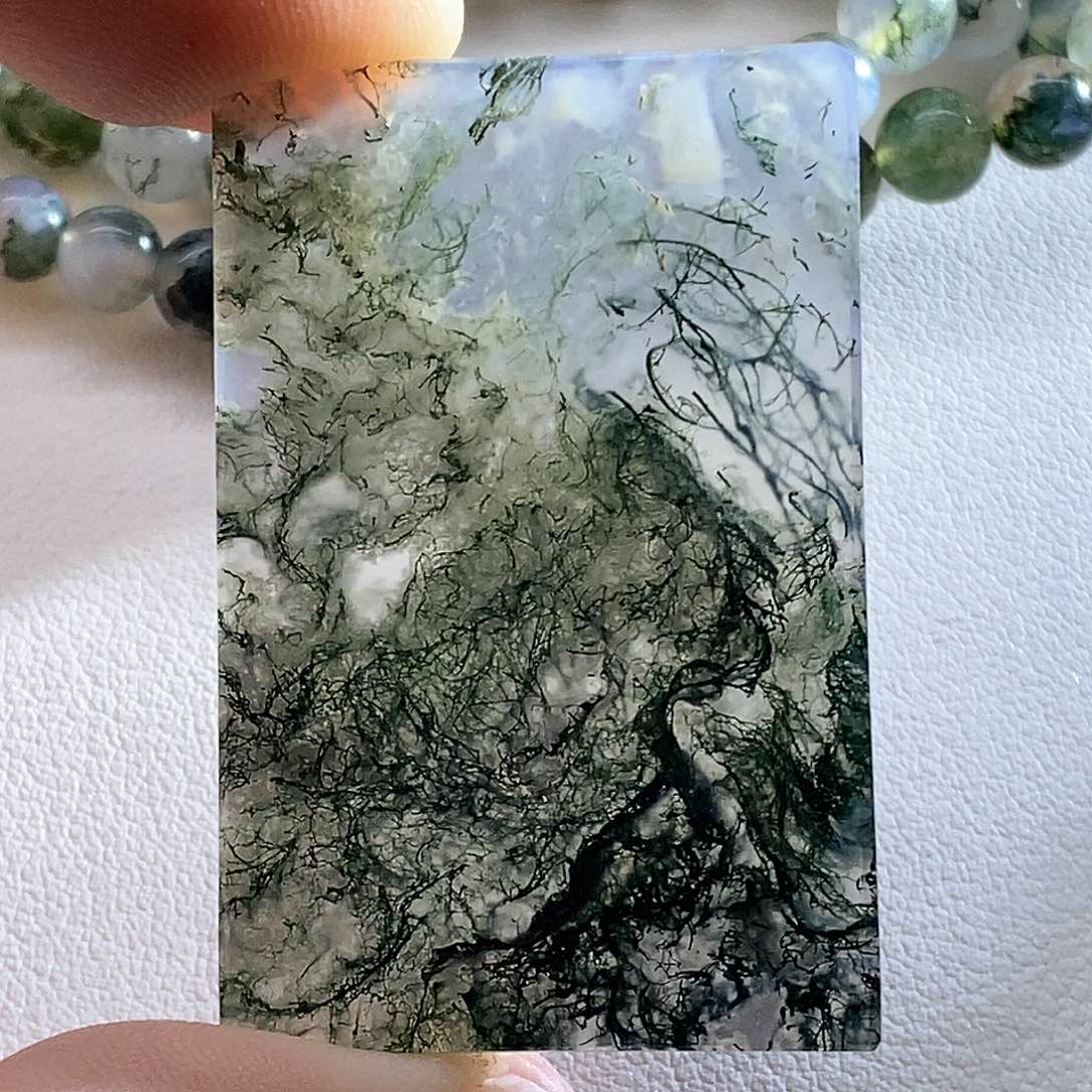 未镶嵌颈饰玛瑙/玉髓三****.