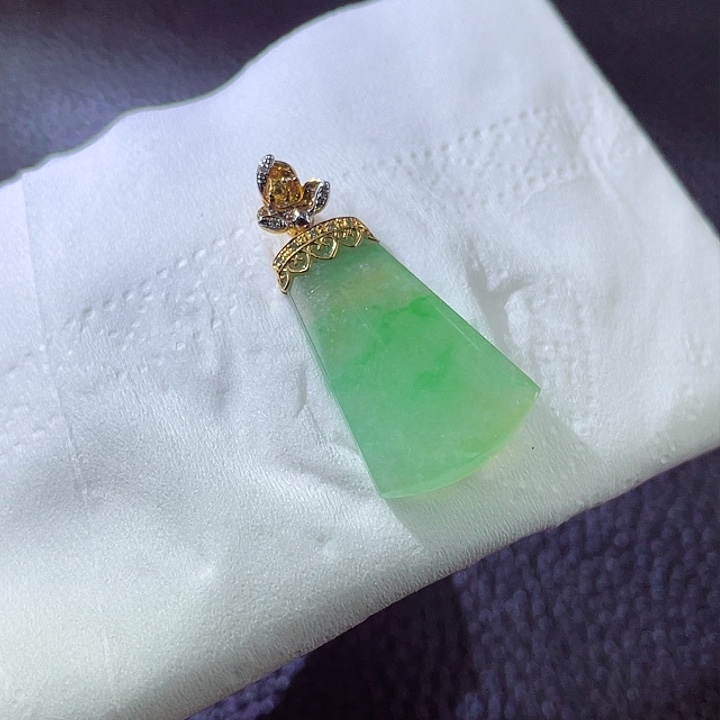 定制翡翠18K金镶嵌翡翠