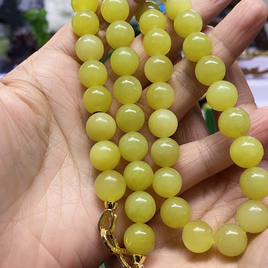 未镶嵌和田玉挂件K**o