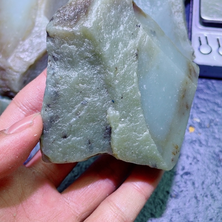 和田玉未镶嵌珠宝半成品