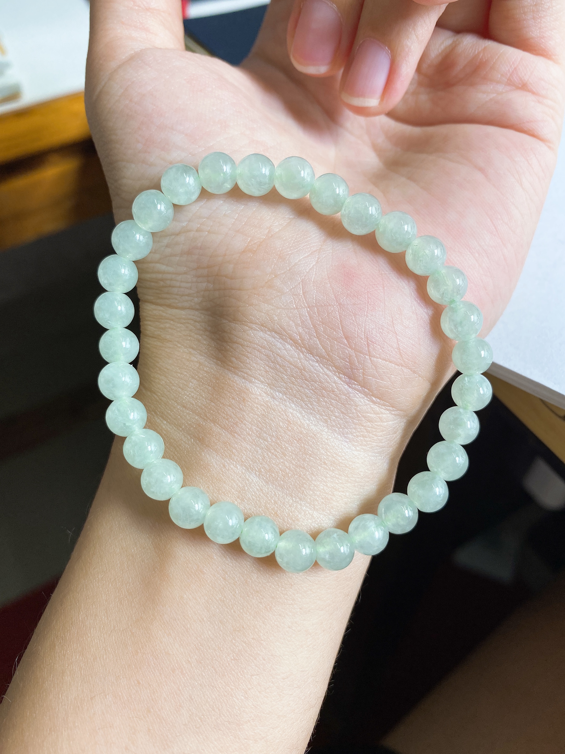 天然翡翠圆珠手串时尚百搭款