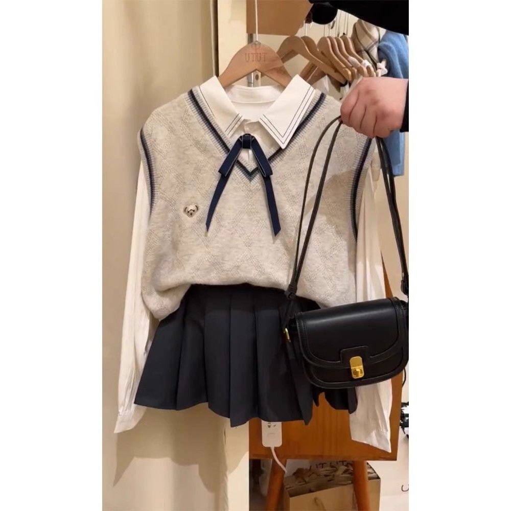 QMYY013580301网红学院风毛衣套装女衬衫针织衫马甲半身裙两件套