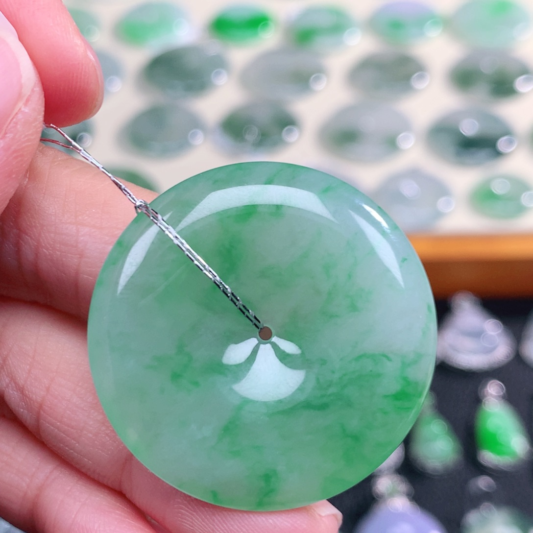 翡翠未镶嵌吊坠(不含链)36.2-6.0