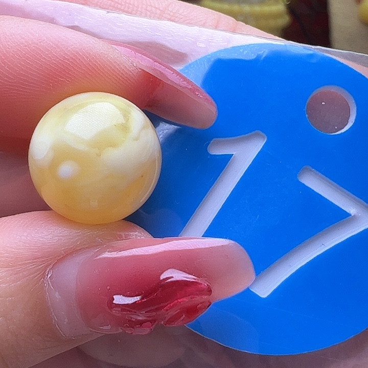 蜜蜡裸石未镶嵌13.5mm圆珠