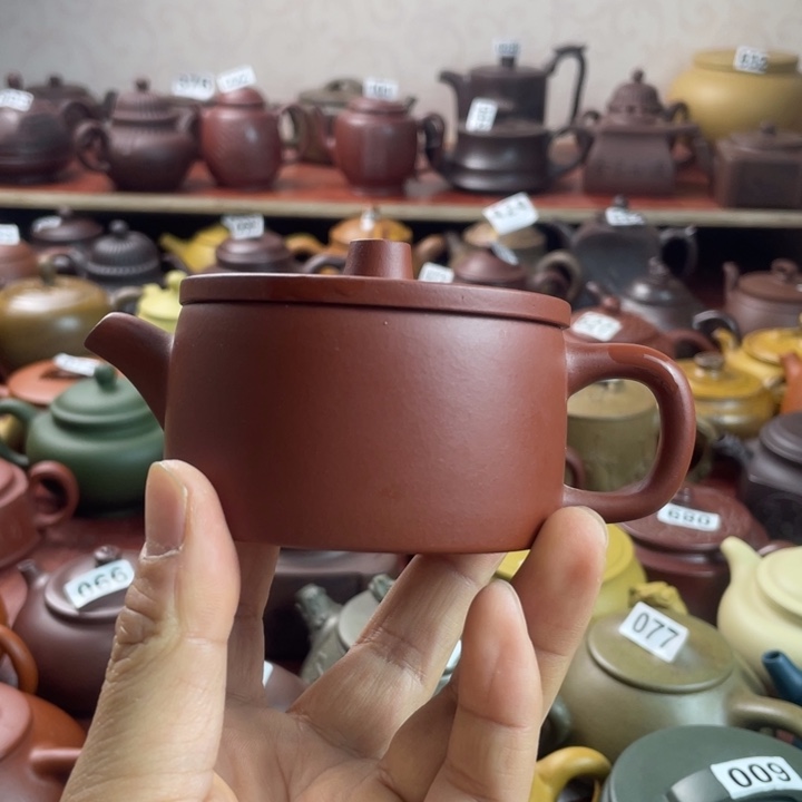 宜兴紫砂壶微瑕疵