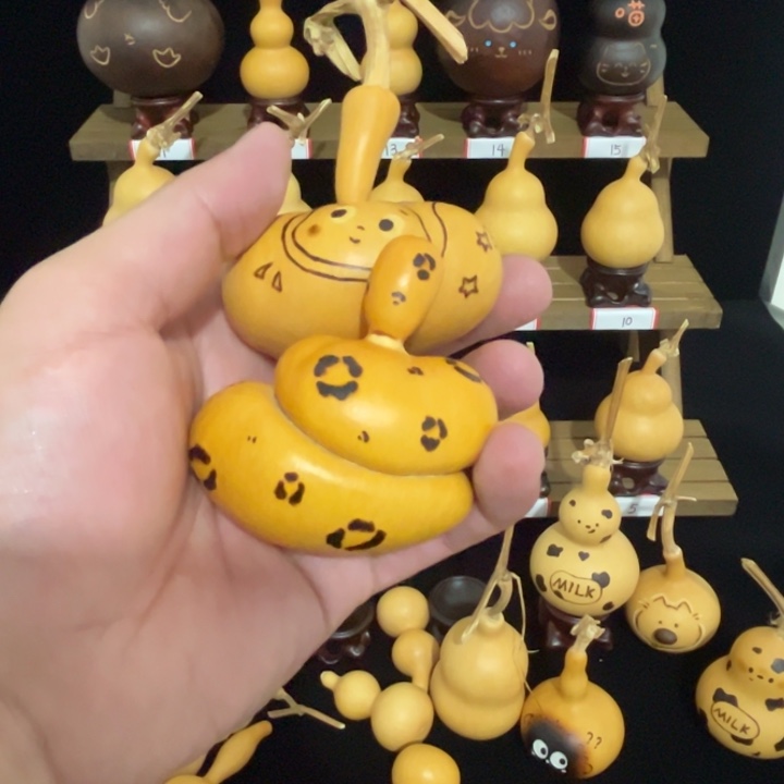 M***i葫芦哈哈好吧你的微表情包太好看哦