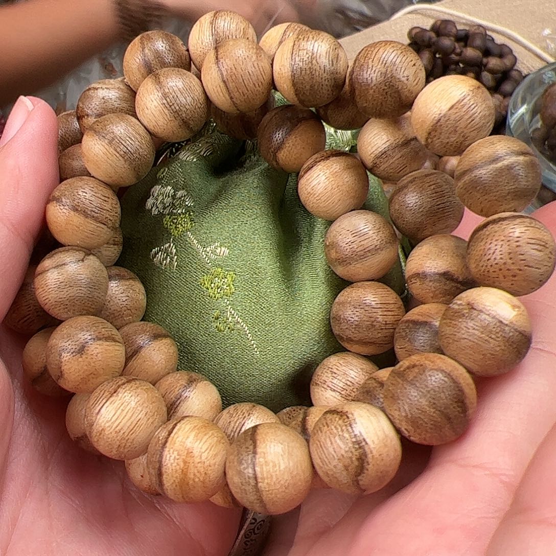 沉香香囊沉香O002沉香尖峰岭12圆珠单多样性发一