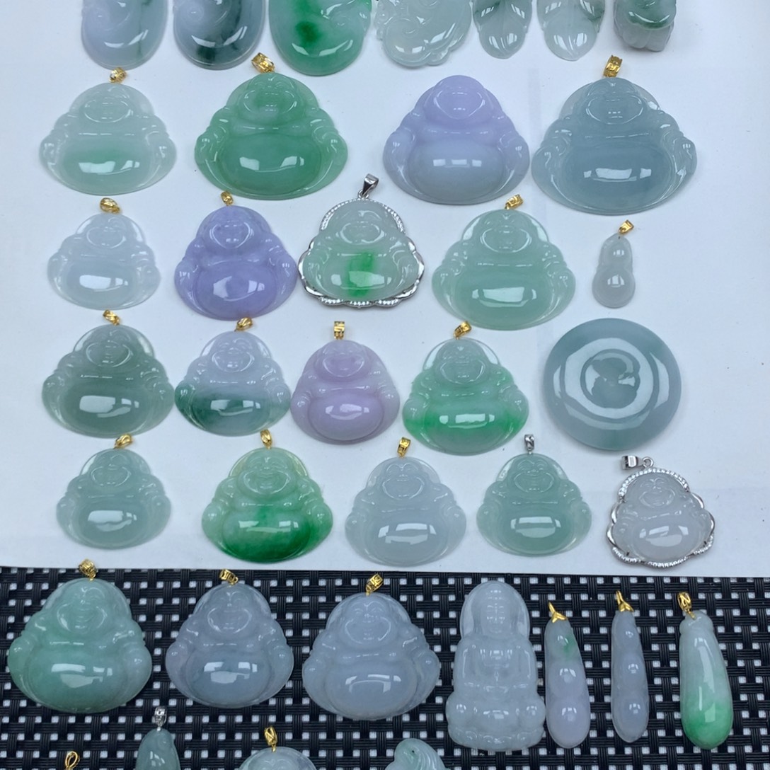 颈饰未镶嵌翡翠天然