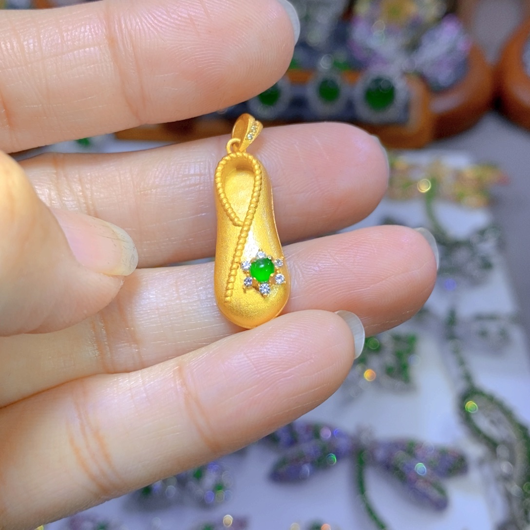 翡翠颈饰银S925镶嵌天然翡翠