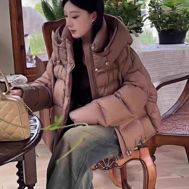 2025冬季新款绿色连帽加厚保暖羽绒面包服短款宽松加厚棉衣外套女