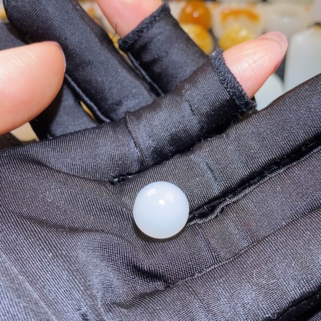 马***姆和田玉未镶嵌手链