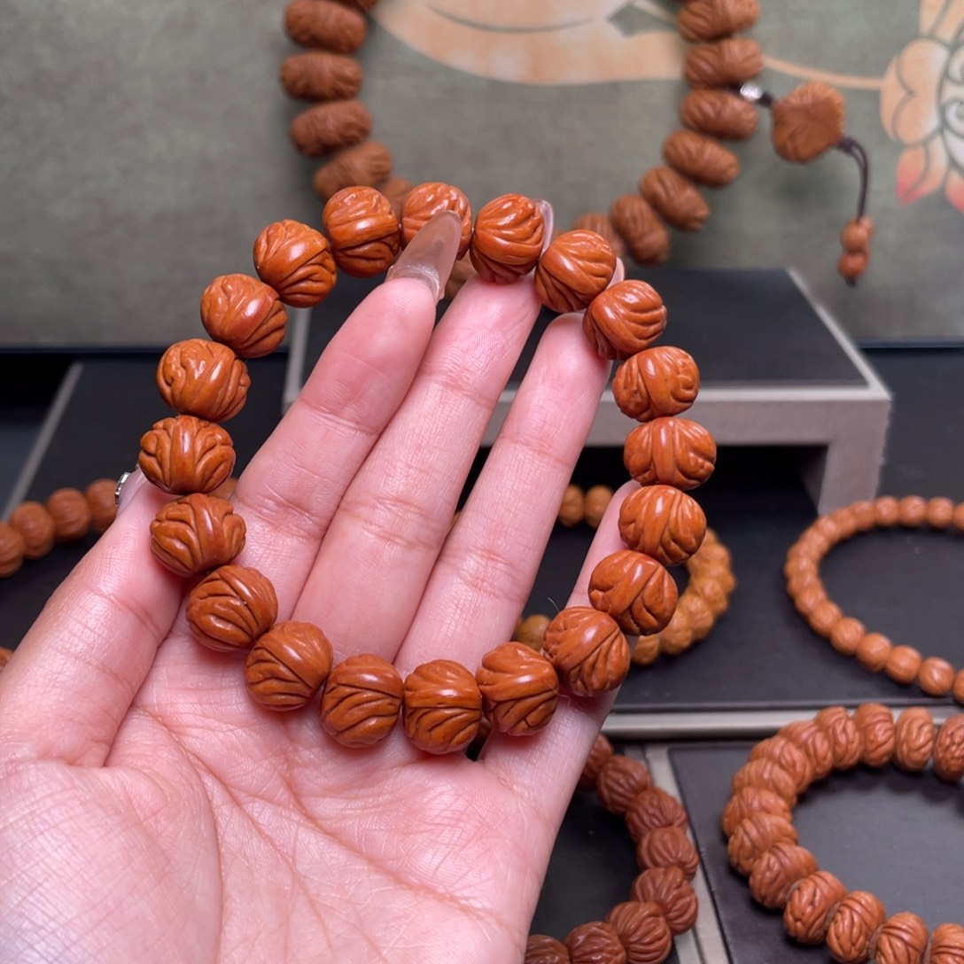 吊坠桃核14红魔爆肚