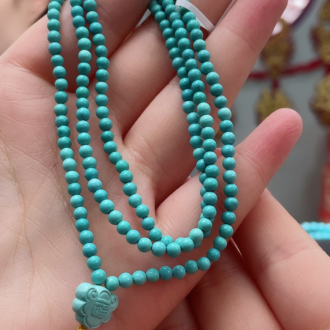 绿松石颈饰未镶嵌