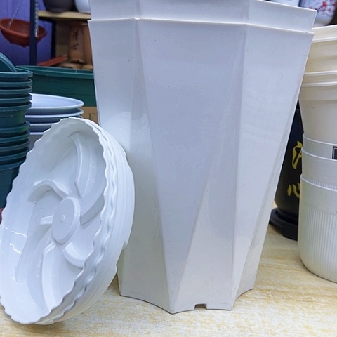 270）2个菱形花盆送托