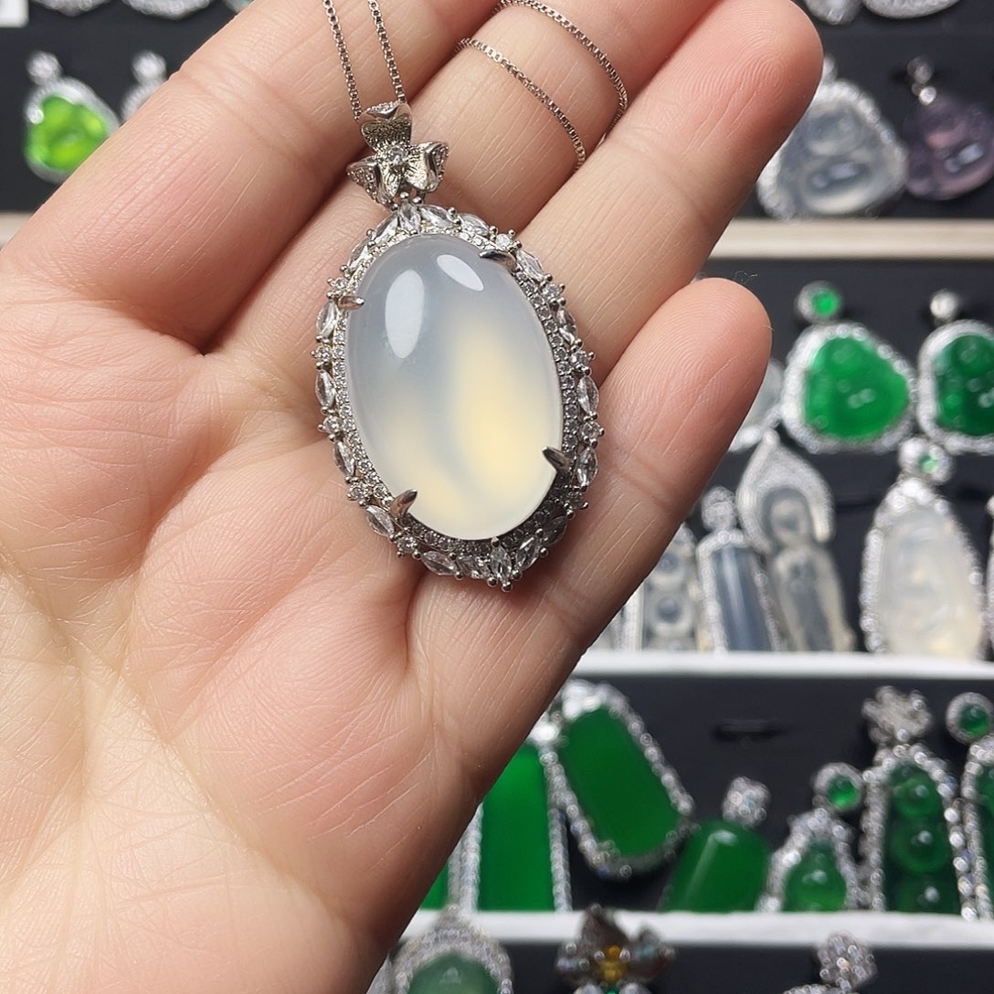 玛瑙/玉髓颈饰合金