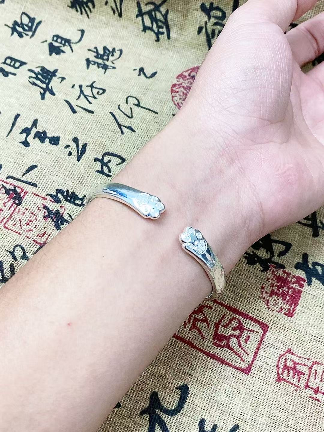 【清仓专属】轻职风女原创设计吉言猫款式 喜庆节日生肖挂饰