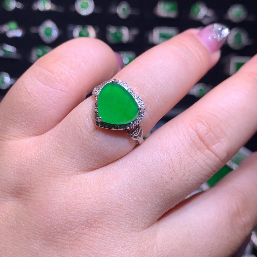【闪购商品】翡翠戒指银S925镶嵌天然翡翠